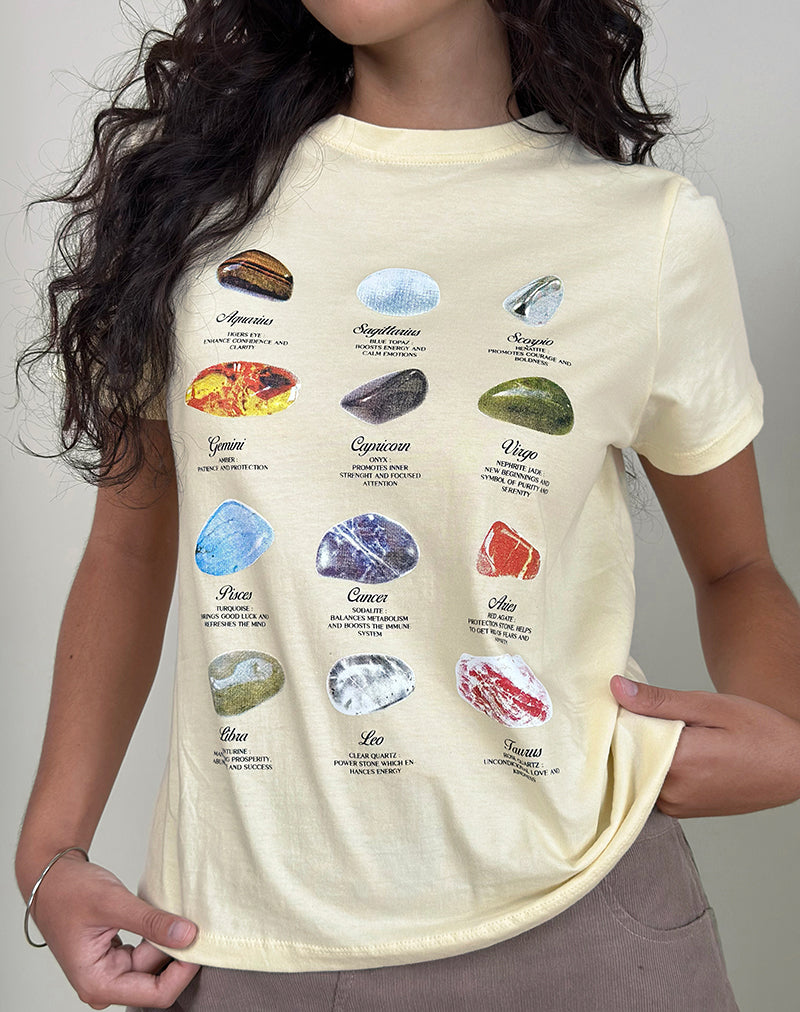 Saki Tee in Buttermilch-Heilstein-Horoskopdruck