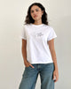 Bild von Saki Tee in Weiß Argument Mood Print