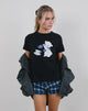 Bild von Saki Tee in Schwarz mit Tea Time Druck