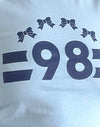 Nantucket Blau mit marineblauem Einband und '98' Emblem