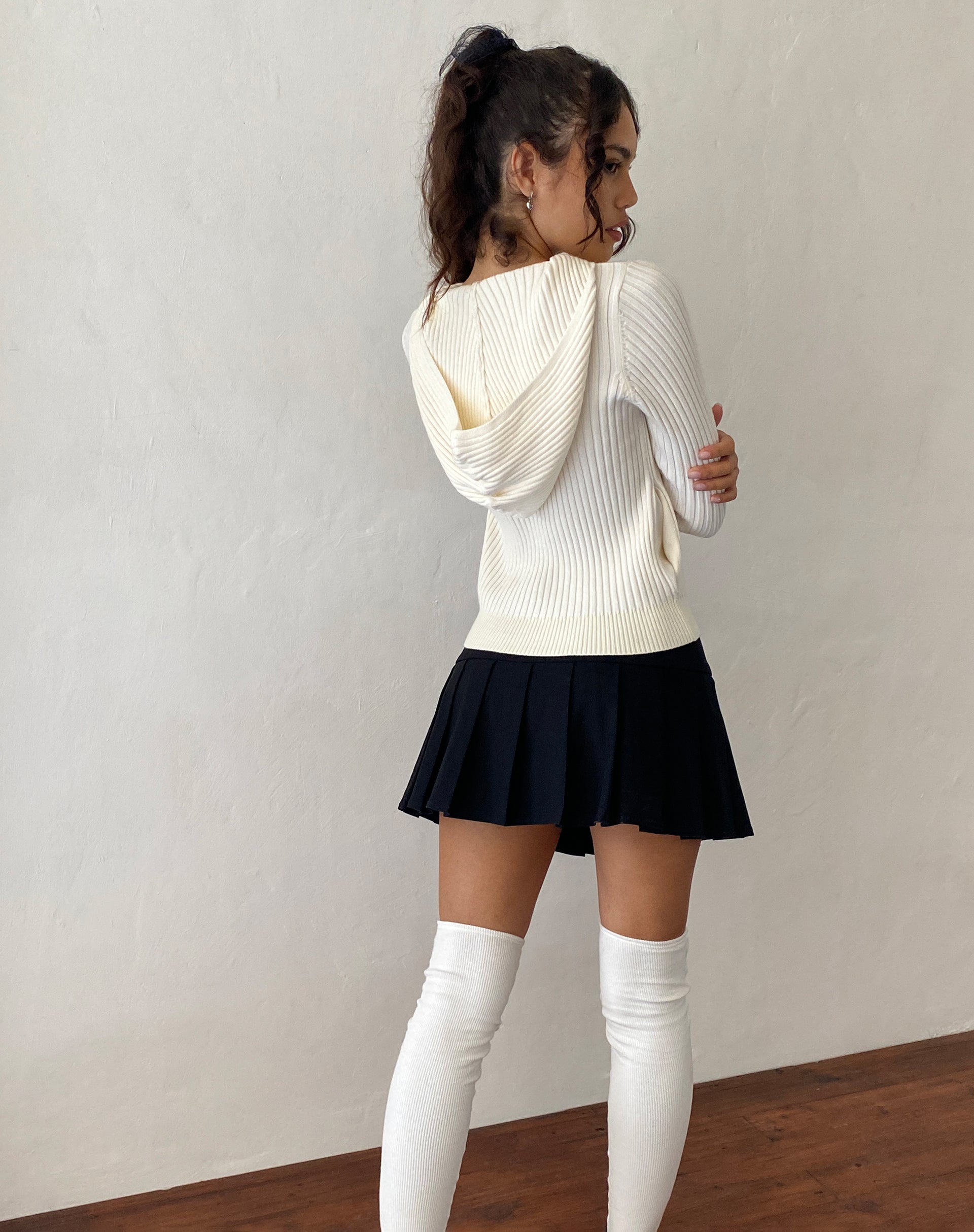 Image of Salinas Zip Up Hoodie in Elfenbein gestrickt
