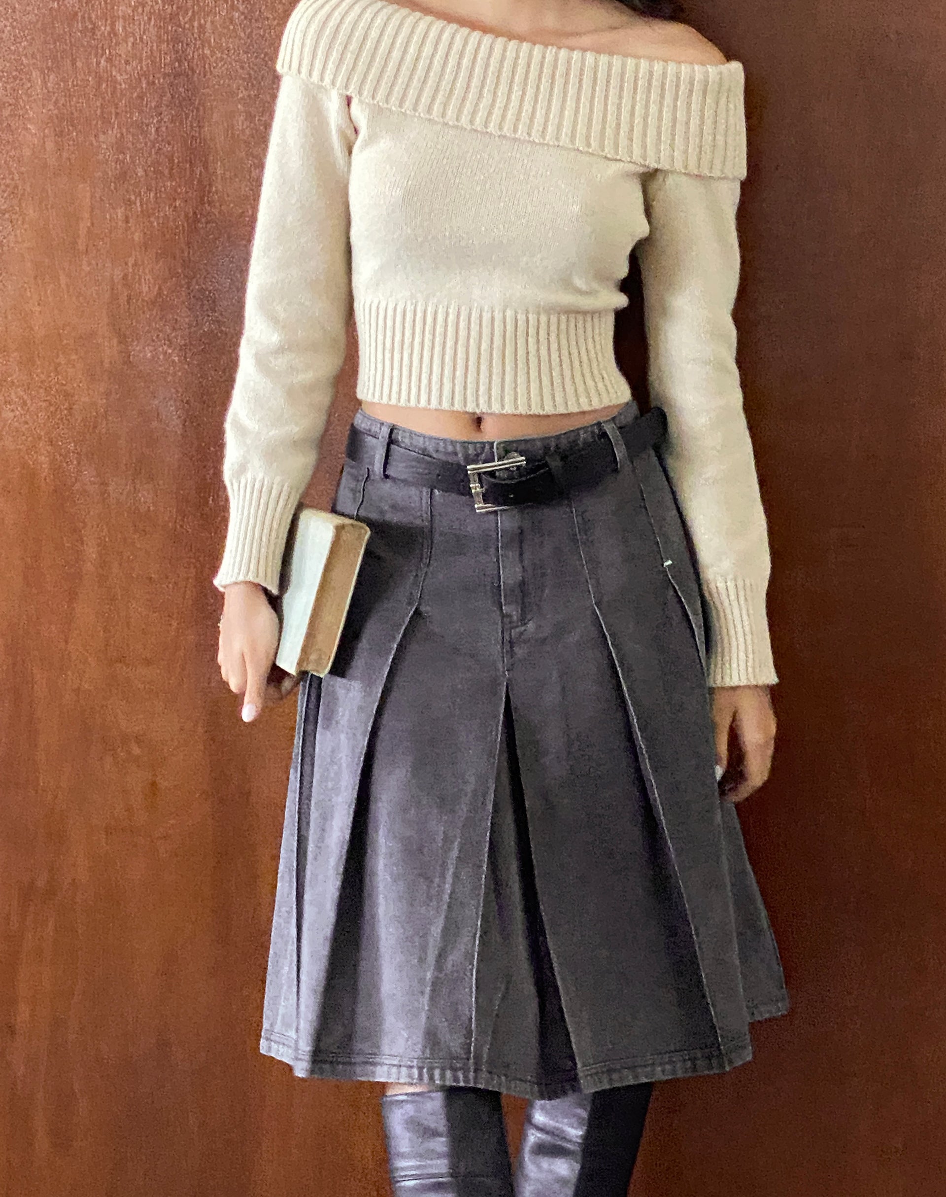 Bild von Sanjani Plissierter Denim Midirock in grauer Waschung