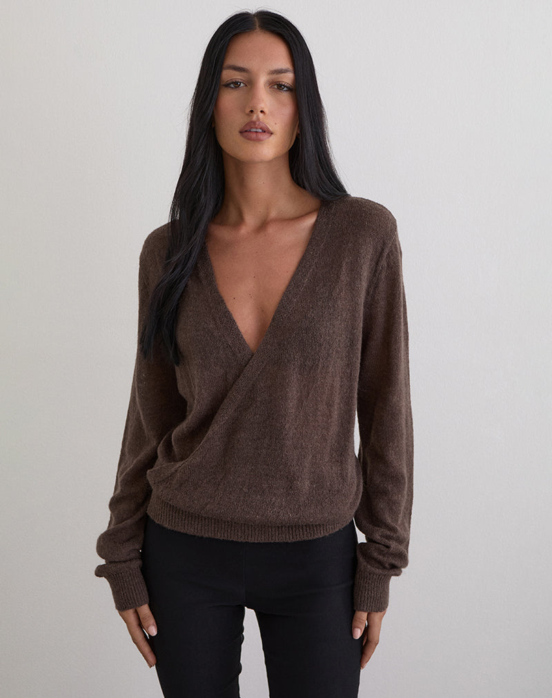 Bild von Saroya Plunge Wrap Top in Knit Dark Chocolate