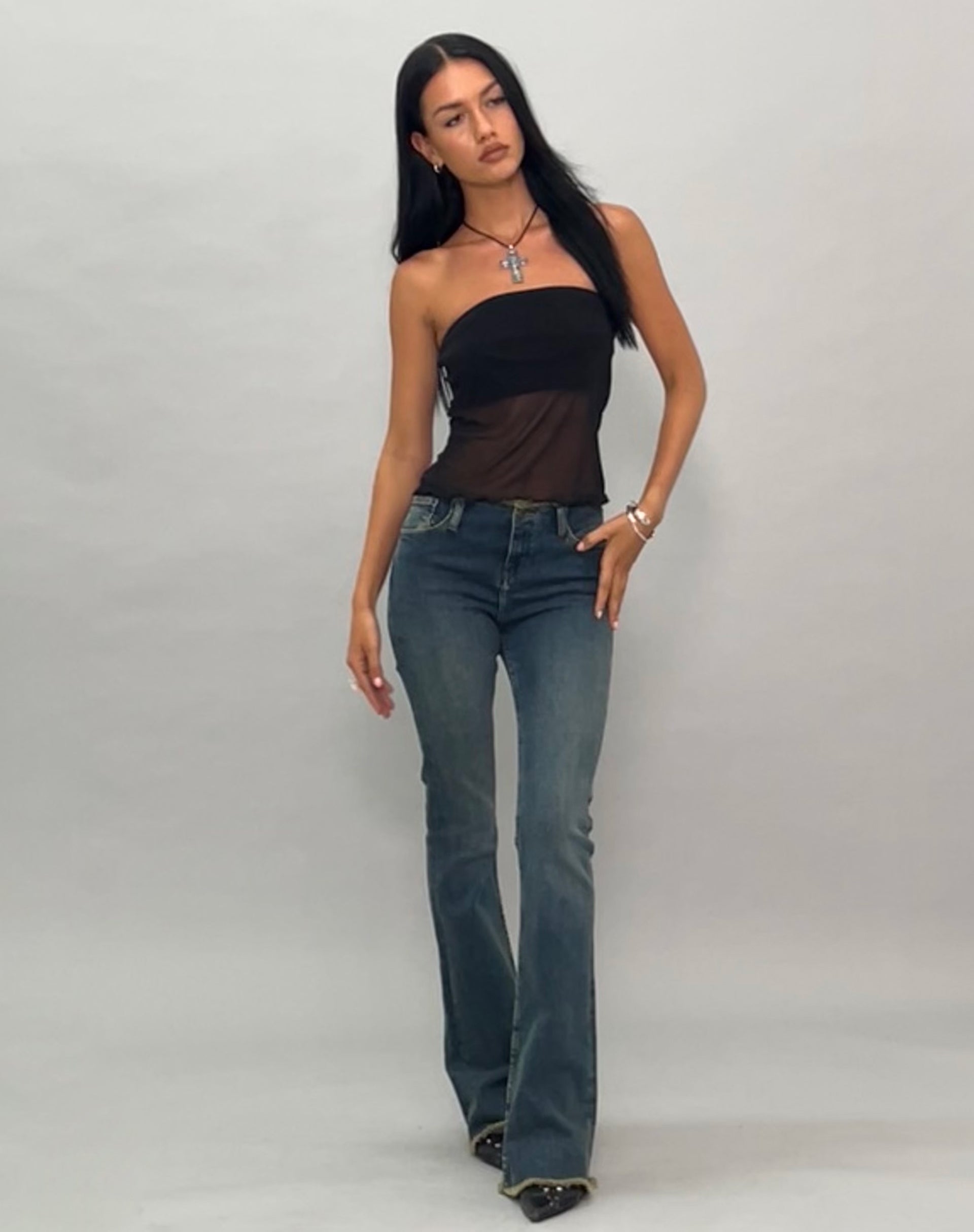 Bild von Saturi Mesh Longline Bandeau Top in Schwarz