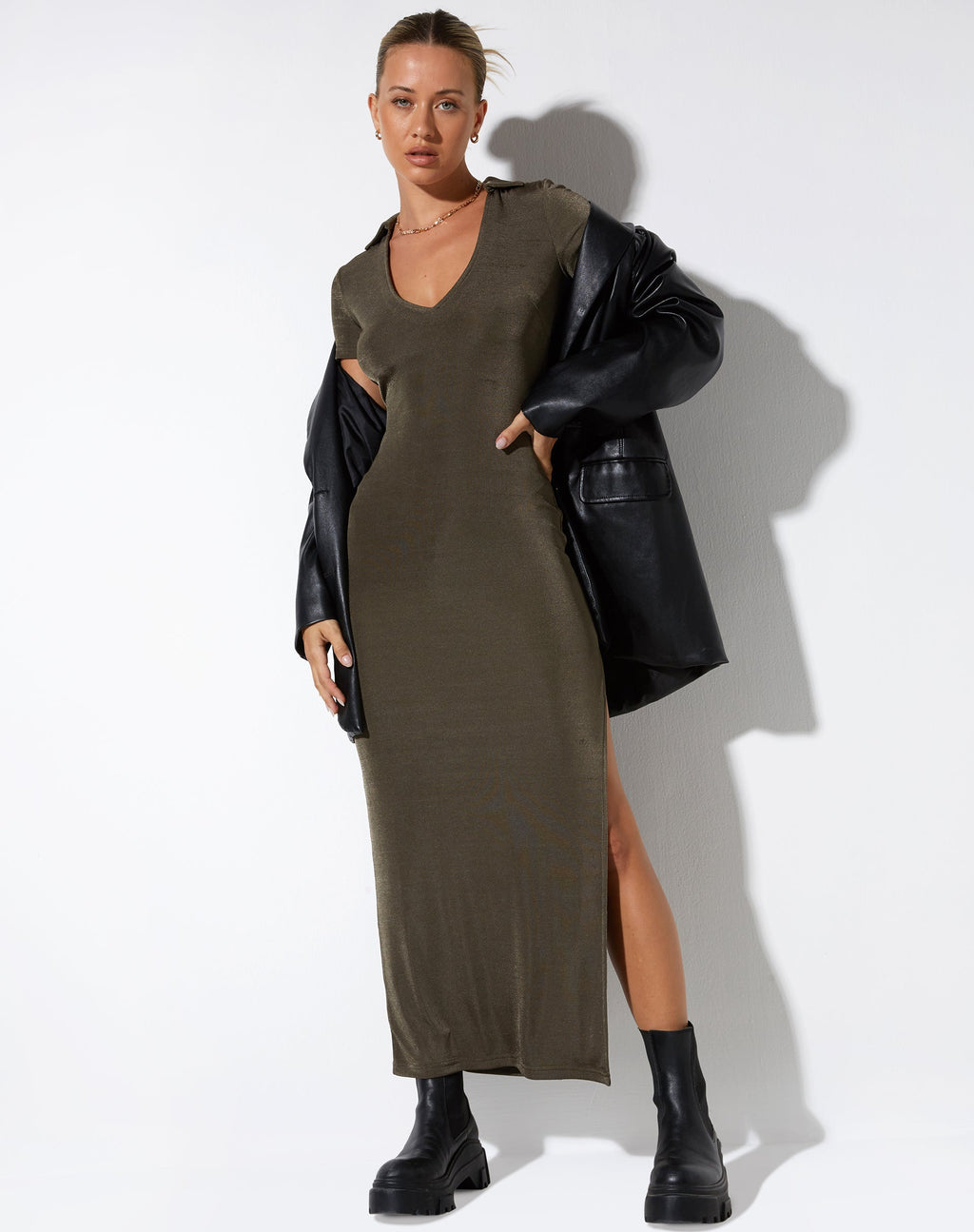 Savita Maxikleid in Dunkel-Olive
