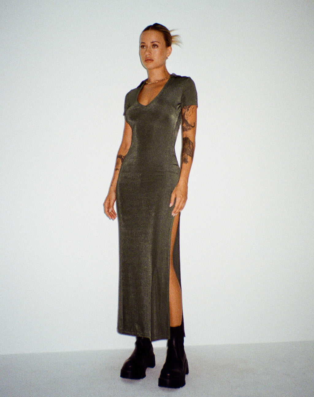 Savita Maxikleid in Dunkel-Olive