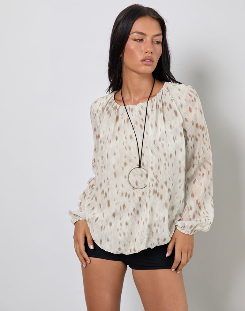 Image of Seita Bluse in Übergröße mit Bambi-Print in Elfenbein