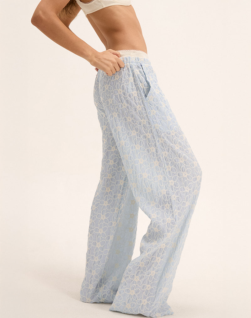 Semur-Hose in Broderie Eisblau