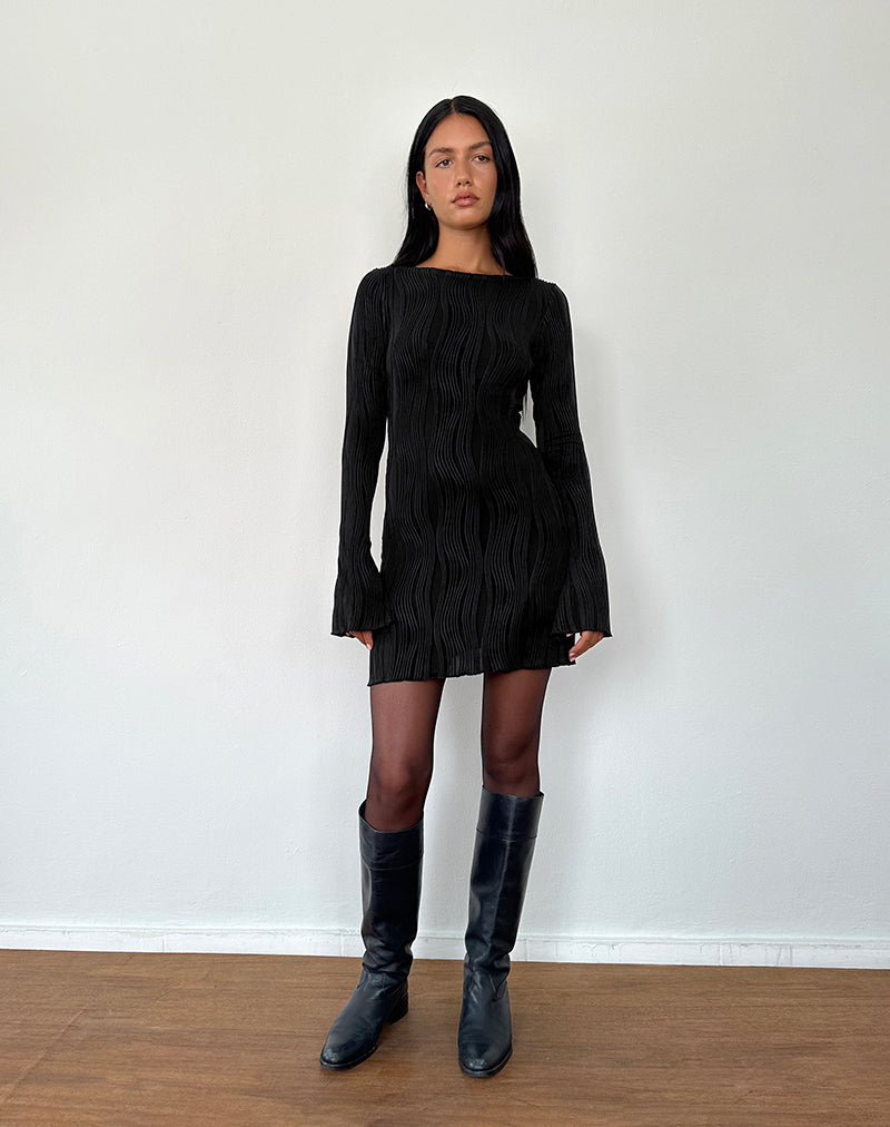 Image of Sevila Langärmeliges Minikleid in Crinkle Schwarz