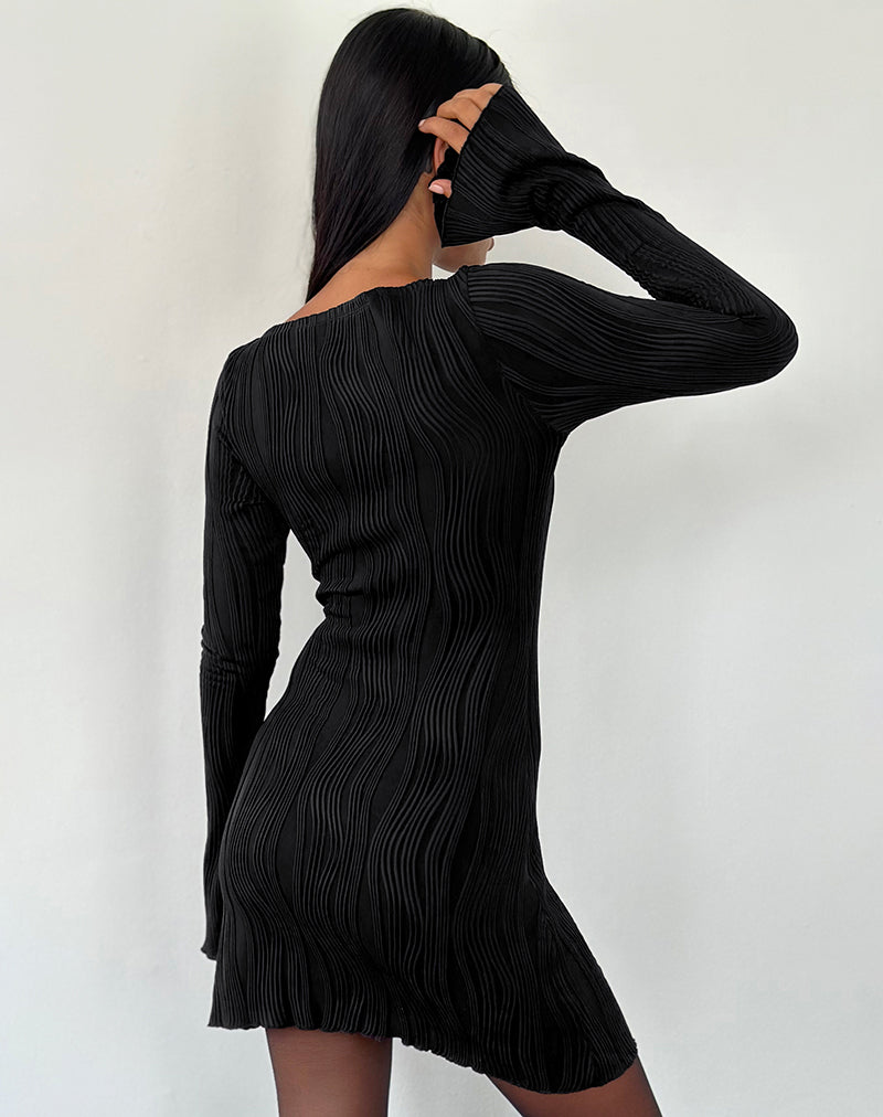 Image of Sevila Langärmeliges Minikleid in Crinkle Schwarz