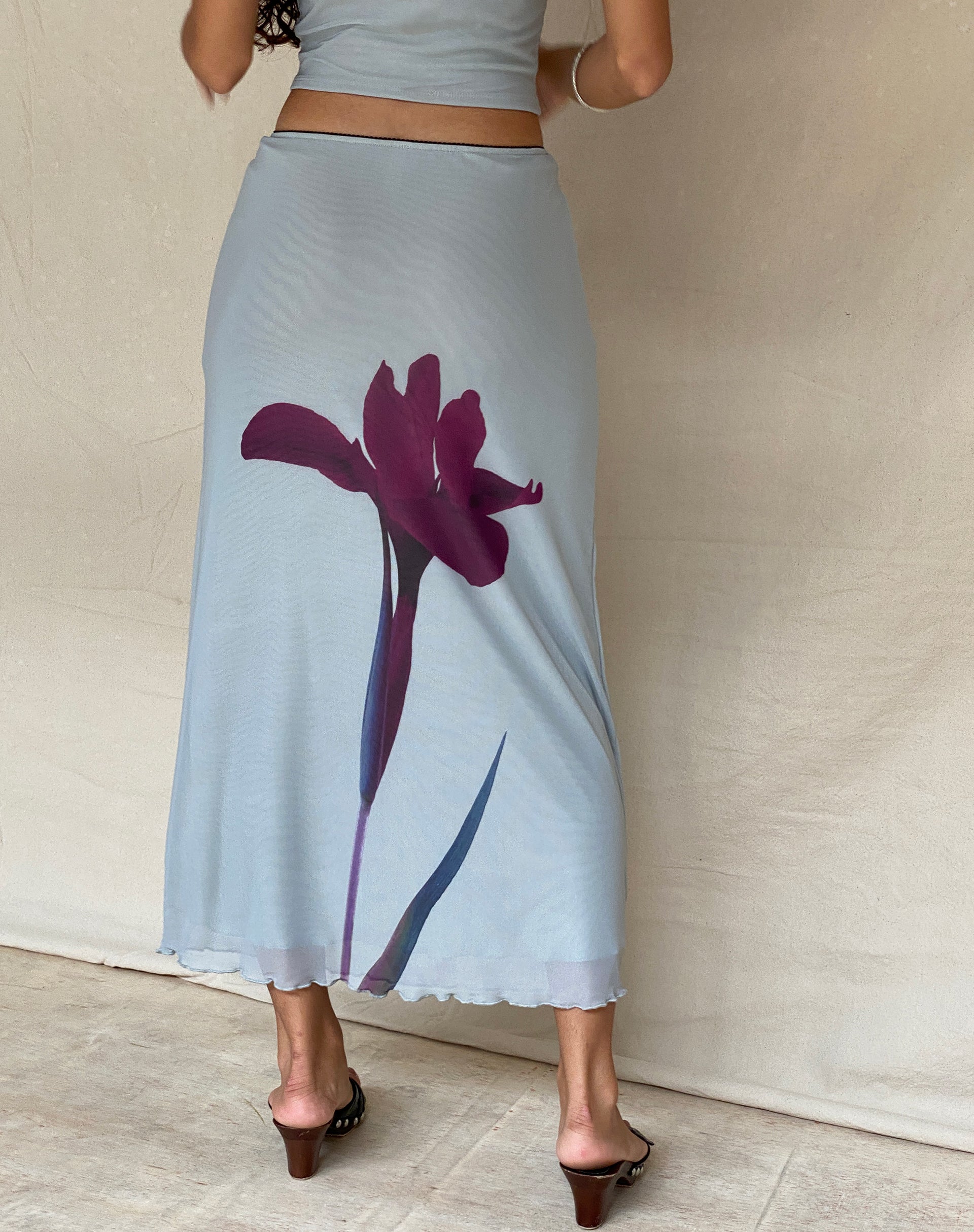 Bild von Lassie Midirock in Mint Blumenplatzierung