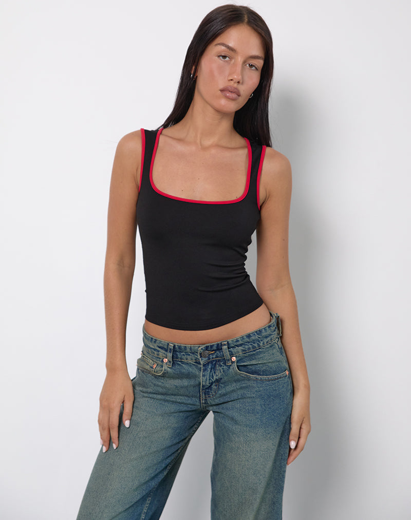 Shajani Top in Schwarz mit roter Bindung