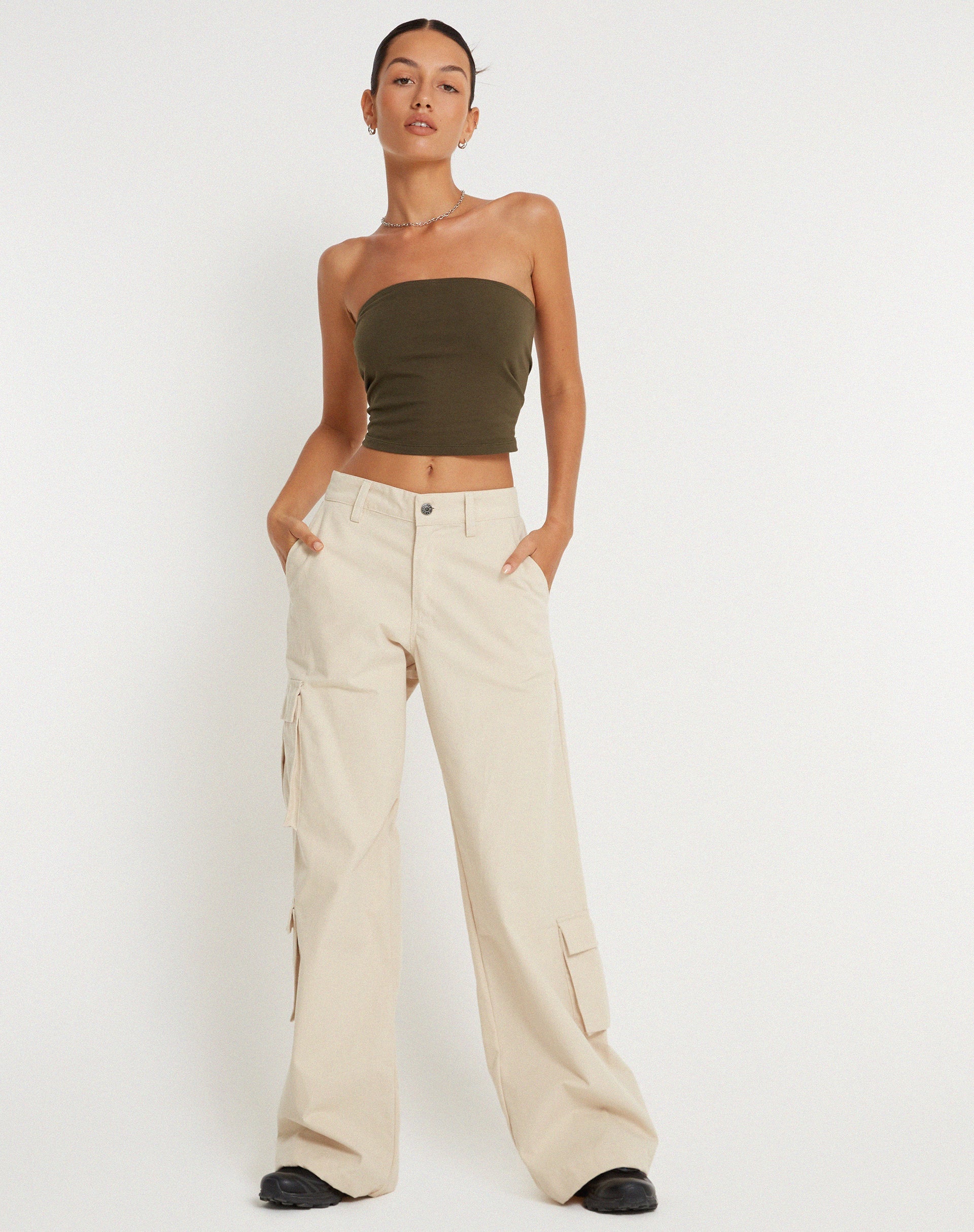 Abbildung der Shan Wide Leg Trouser in Ecru