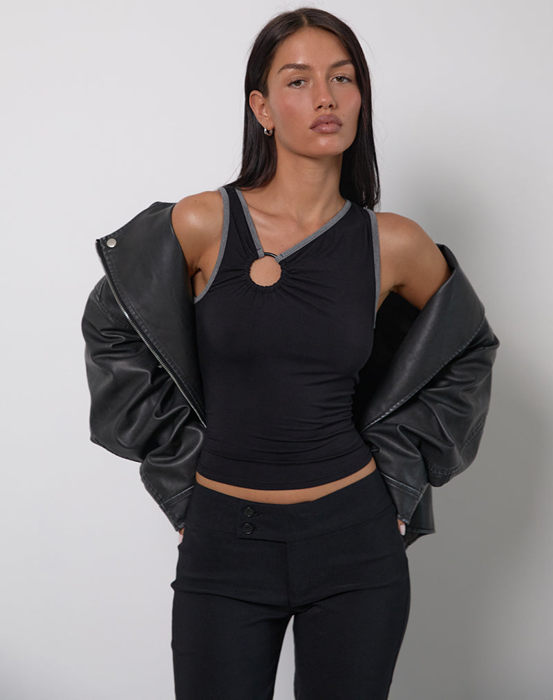 Sharena O Ring Vest Top in Schwarz
