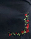 Steppschuh mit roter Blumenstickerei