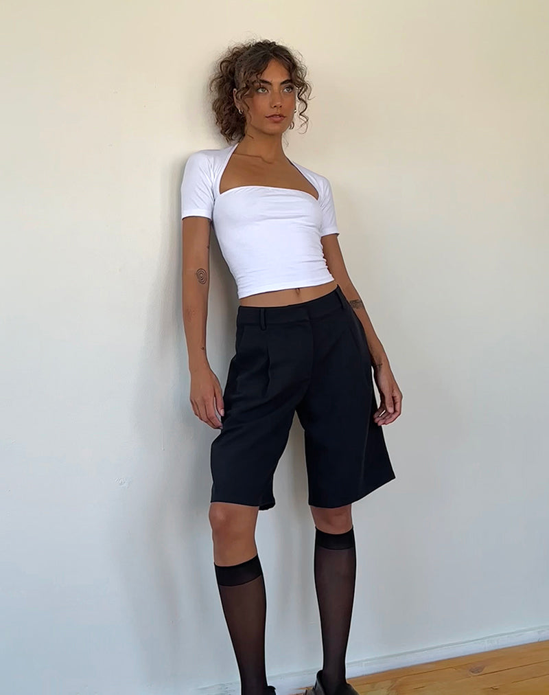 Bild von Sintya Tailored Capri Shorts in Marineblau