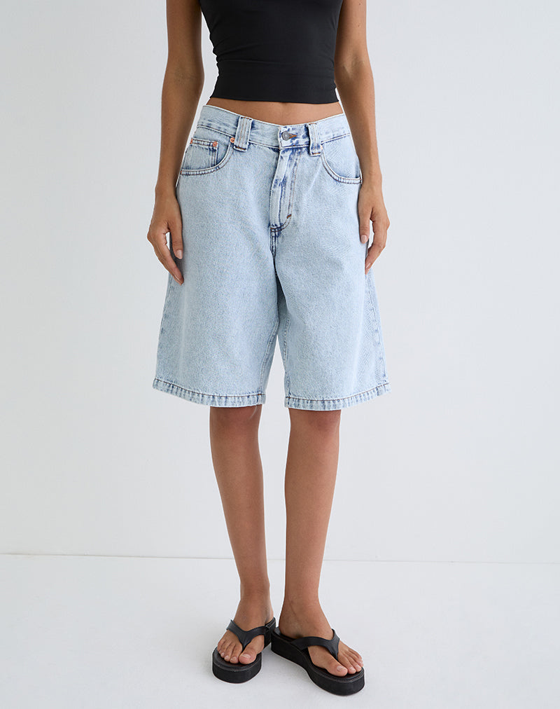 Bild von Low Rise Skater Shorts in 80's Light Wash Blau