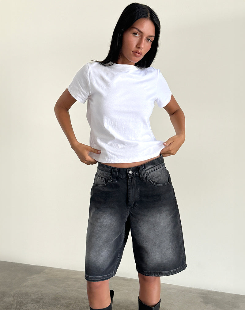 Niedrig geschnittene Skater-Shorts in extremem Schwarz