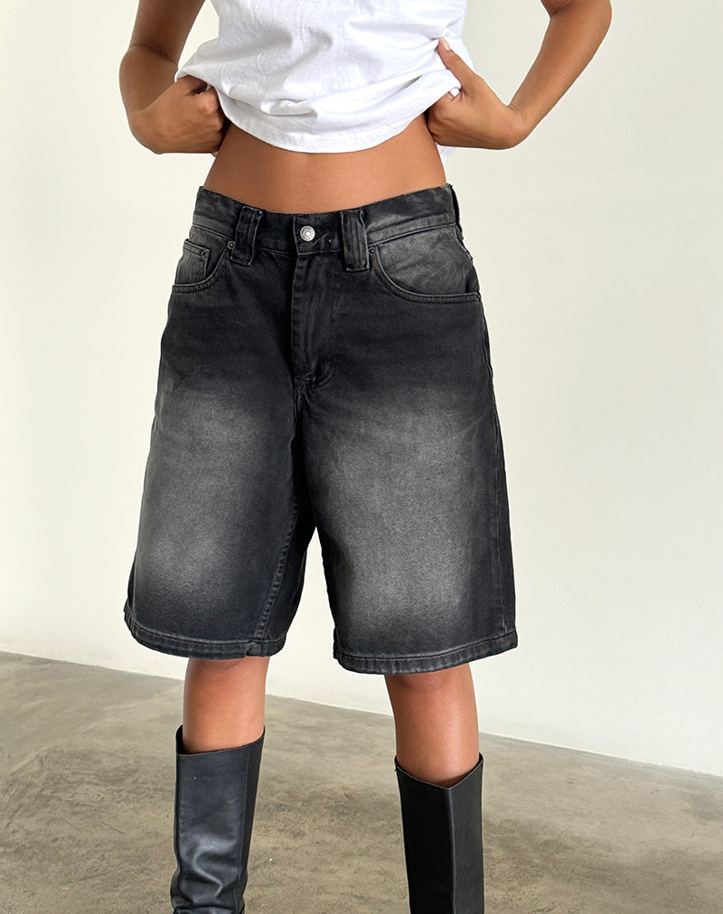 Bild von Low Rise Skater Short in Extrem Schwarz