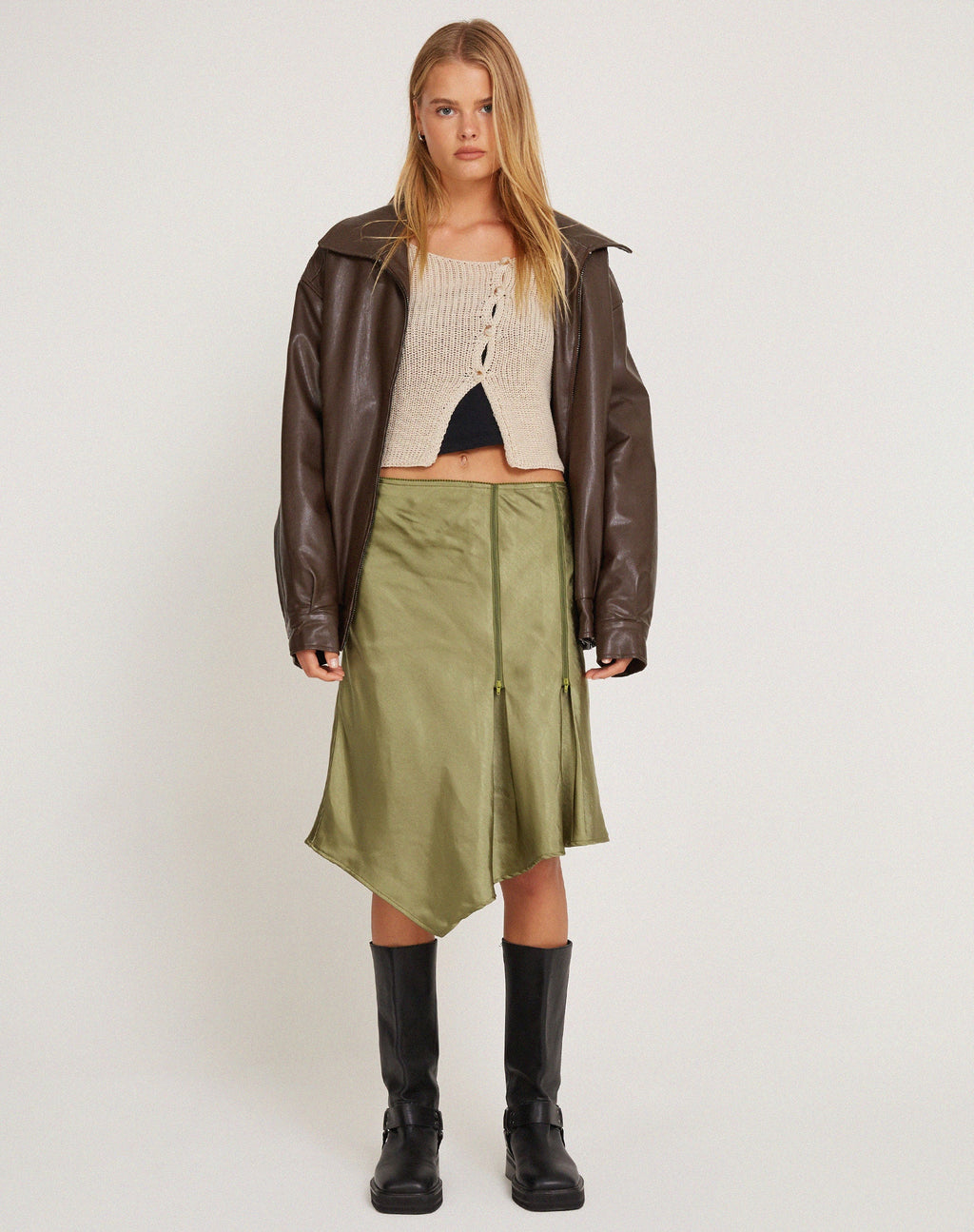 Slaza Midirock aus Satin, oliv