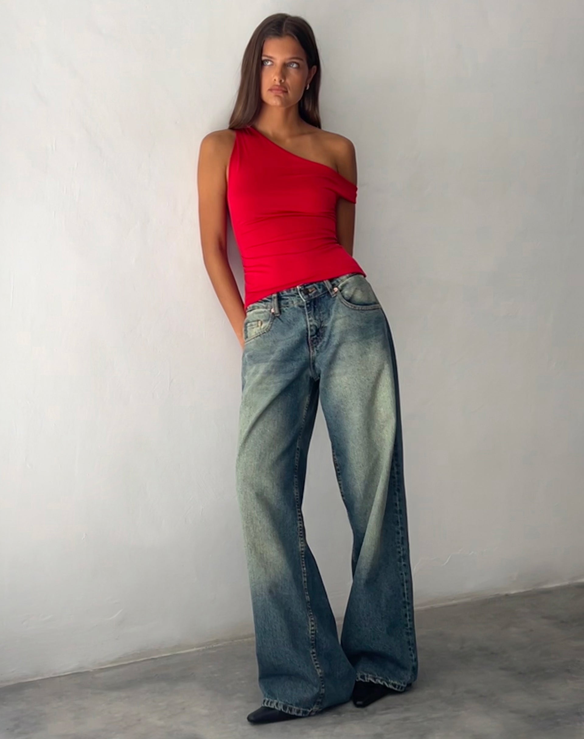 Bild von Sohan Twist Sleeve Top in Rot