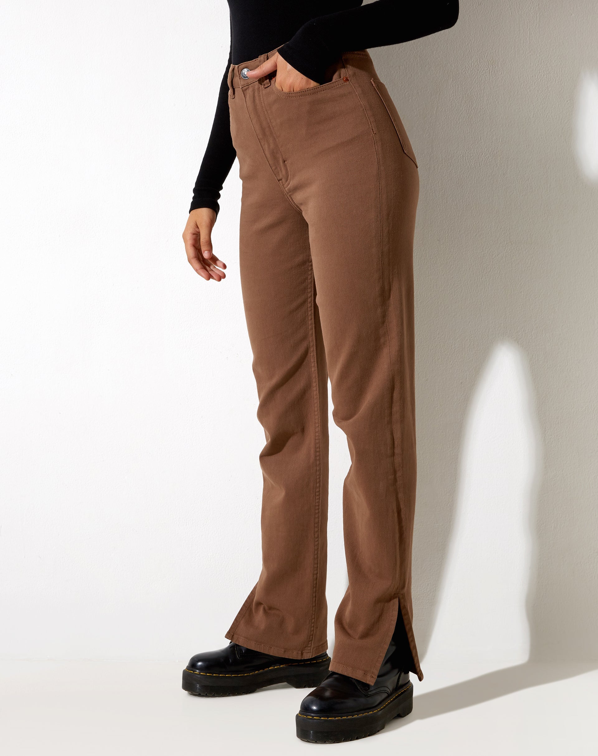 Bild von Straight Leg Jeans in Rich Brown