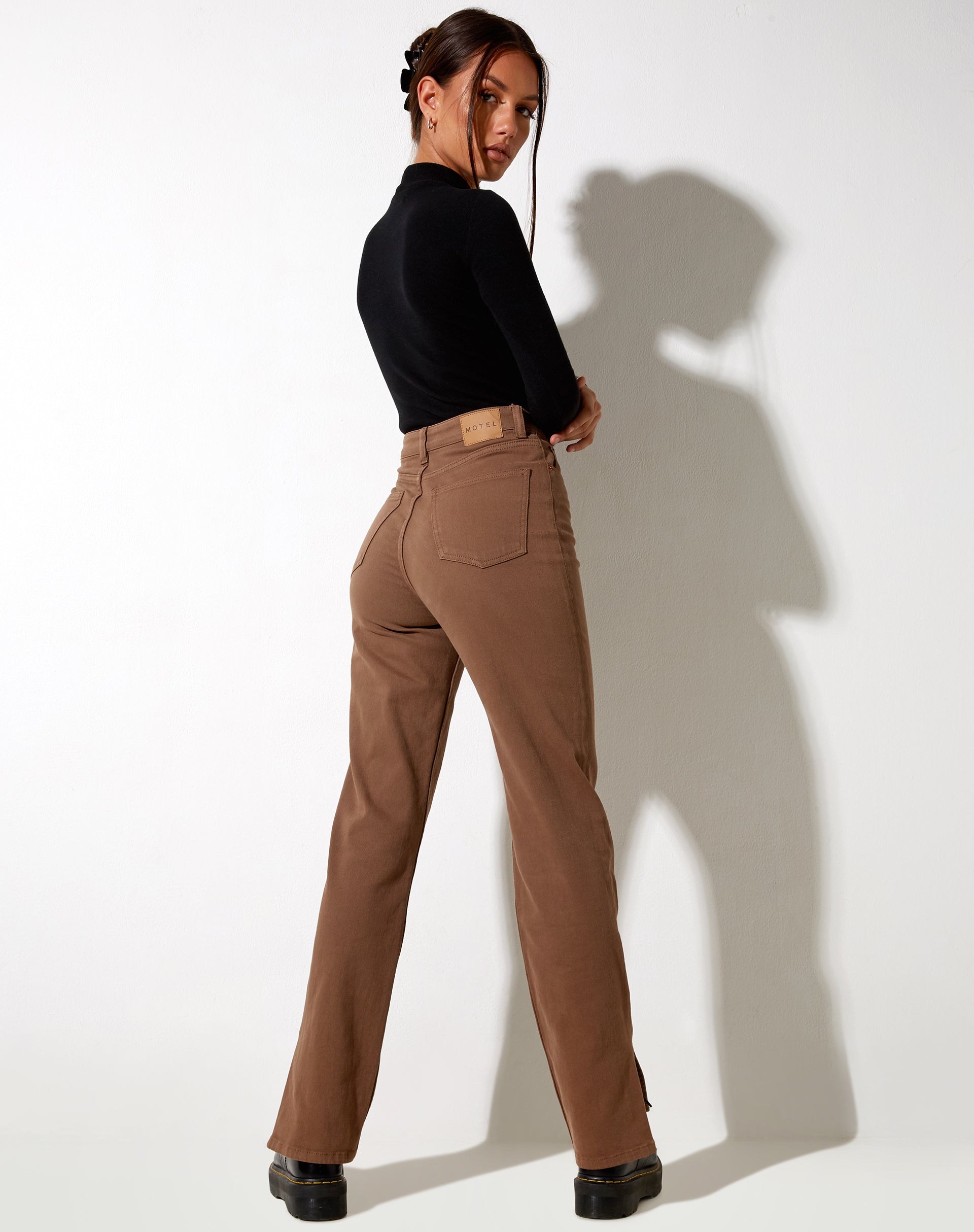 Bild von Straight Leg Jeans in Rich Brown