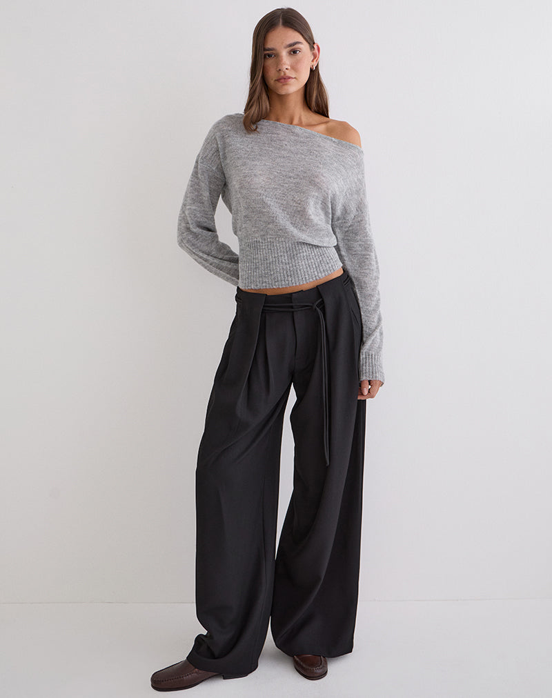 Bild des asymmetrischen Pullovers „Suena” in Grau