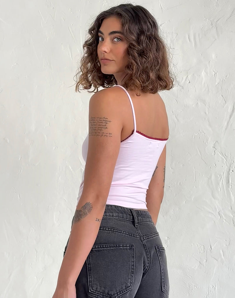 Bild von Suna Vest Top in Hellrosa mit burgunderrotem Rand