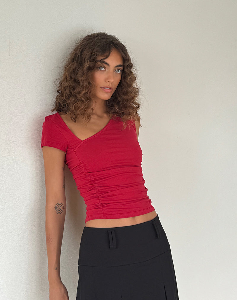 Bild von Sunhee Slash Neck Top in Adrenalin Rot