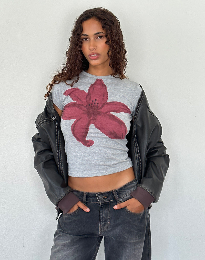 Sutin Tee aus grauem Mergel mit gemalter Blumengrafik