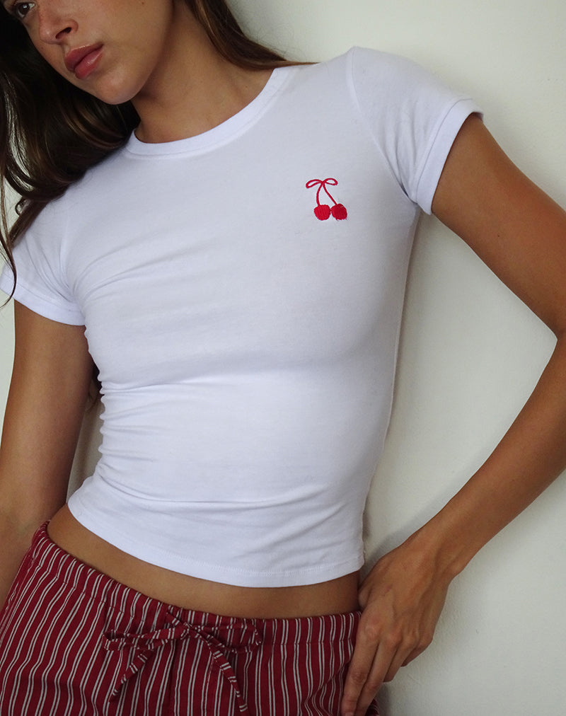 Image of Sutin Tee in Weiß mit roter Kirschenstickerei