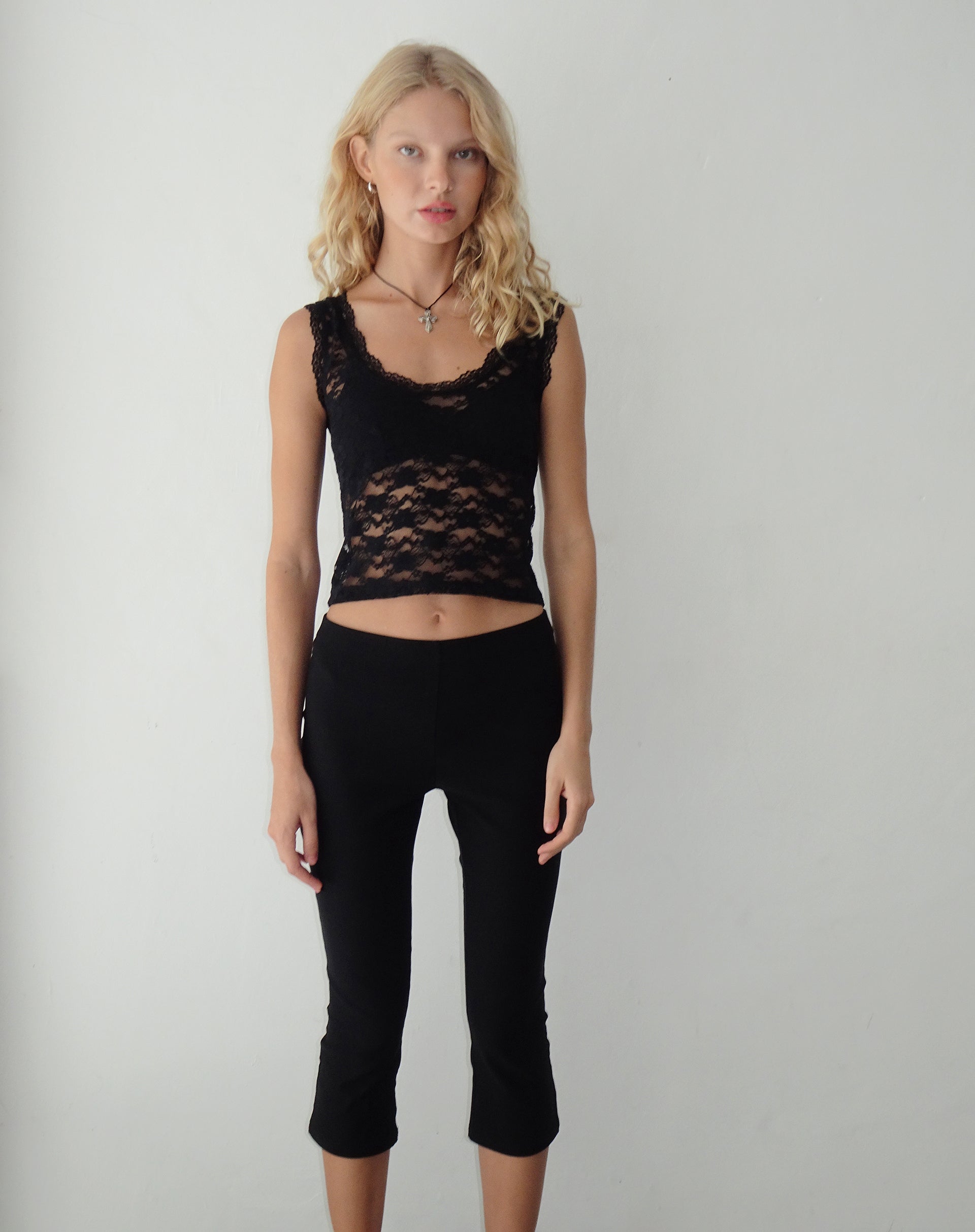 Bild von Tahoa Lace Vest in Schwarz
