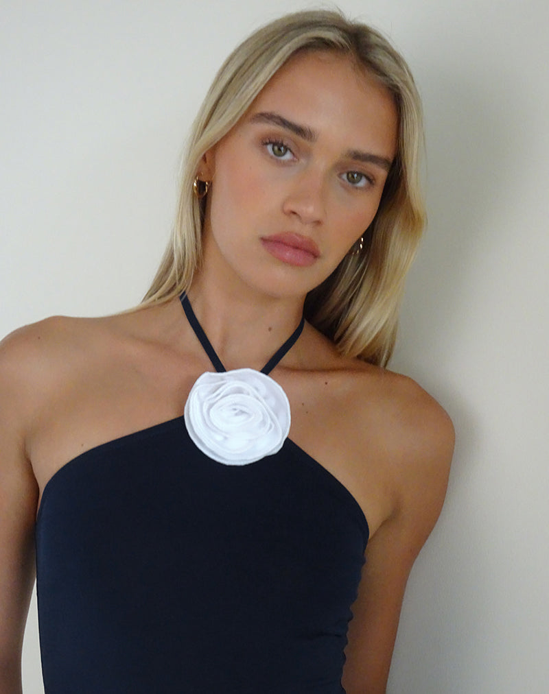Image of Tarrina Neckholder-Top in Dunkelmarine mit weißer Rosette