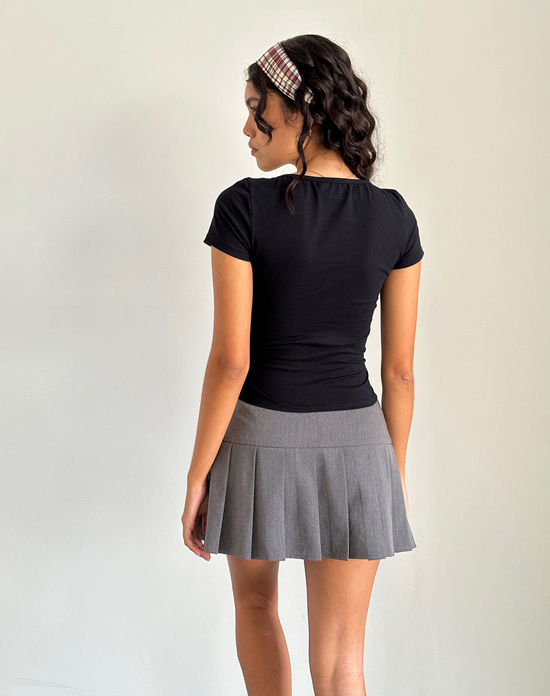 Image of Tasina Top in Schwarz mit schwarzem Einband