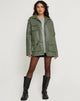 Abbildung der Tavira Jacke in PU Military Green