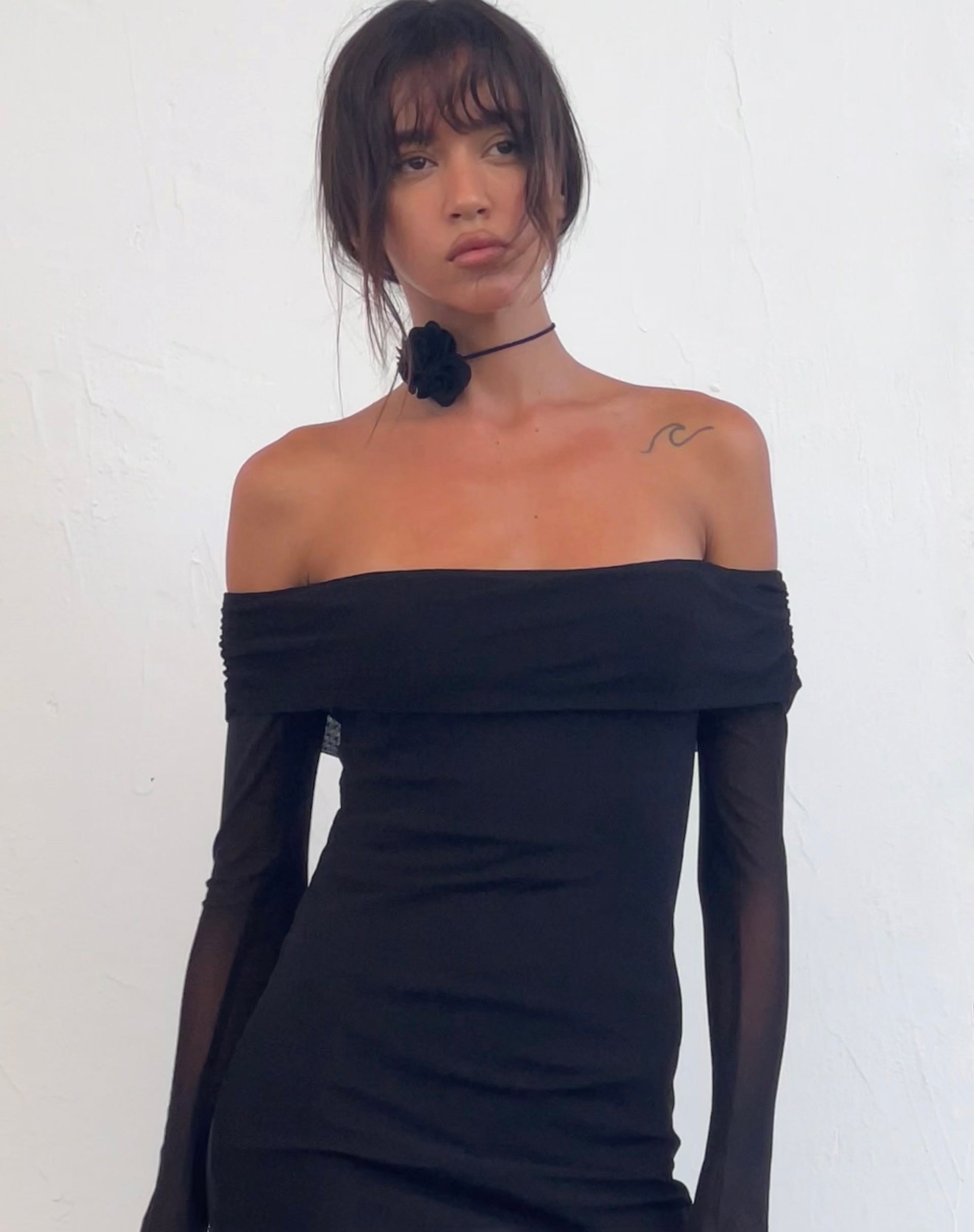 Image of Terika Bardot Langärmeliges Maxikleid aus Mesh Schwarz