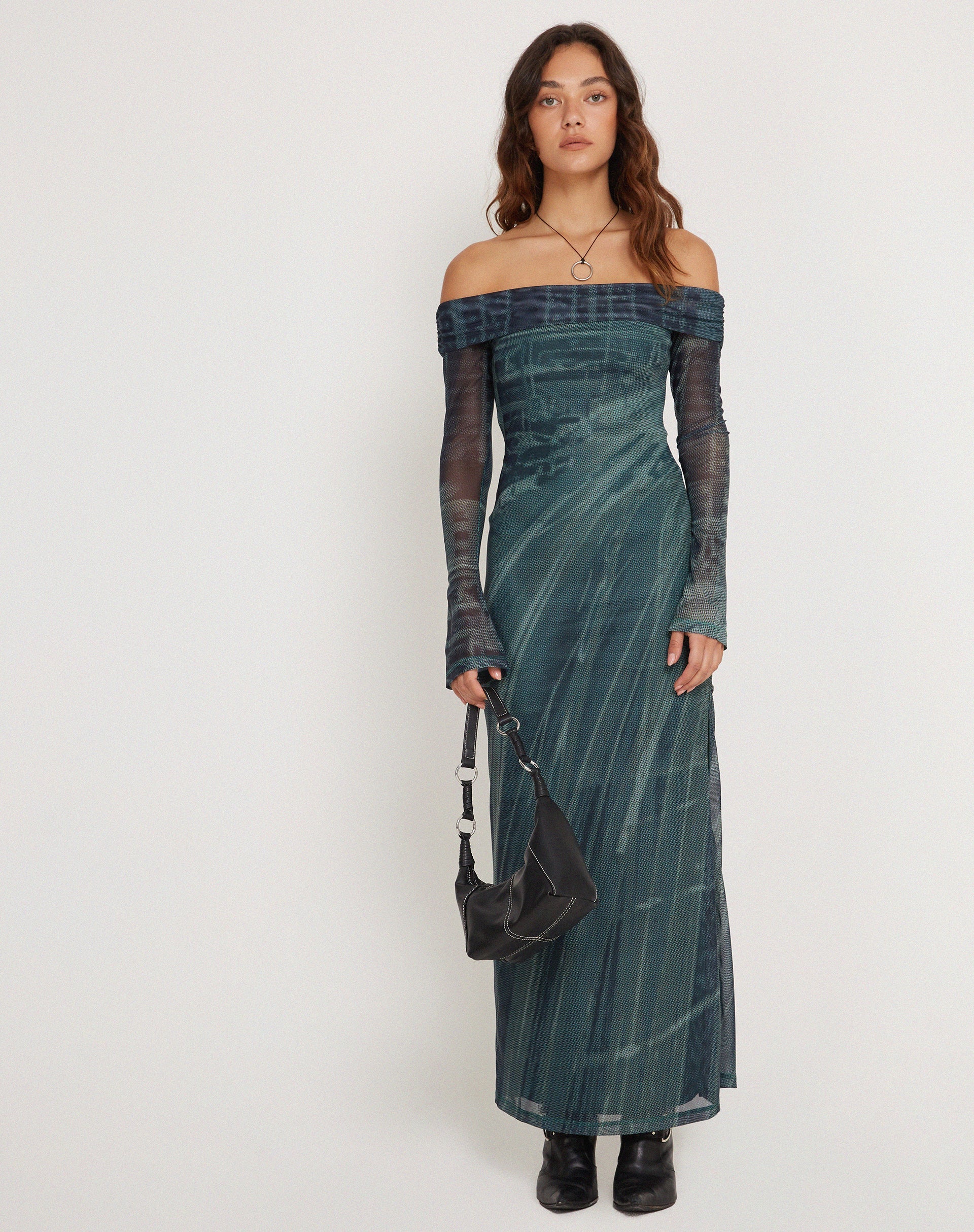 Abbildung von Terra Bardot Midikleid in Cityscape Grün