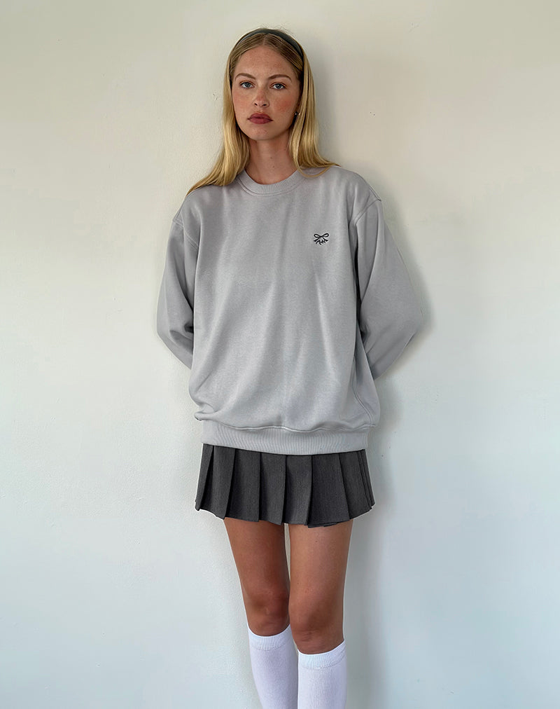 Image of Tillie Sweatshirt in Lunar Rock mit Ocean Storm Schleifenstickerei