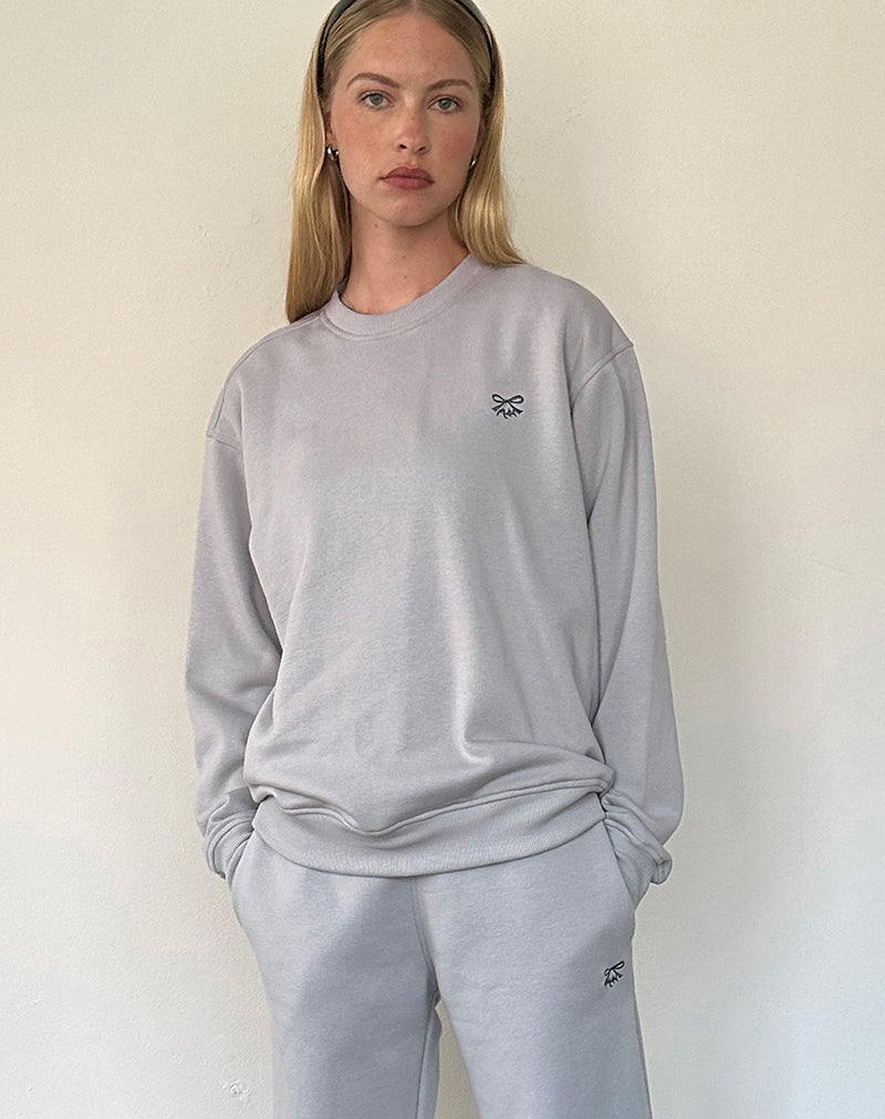 Image of Tillie Sweatshirt in Lunar Rock mit Ocean Storm Schleifenstickerei
