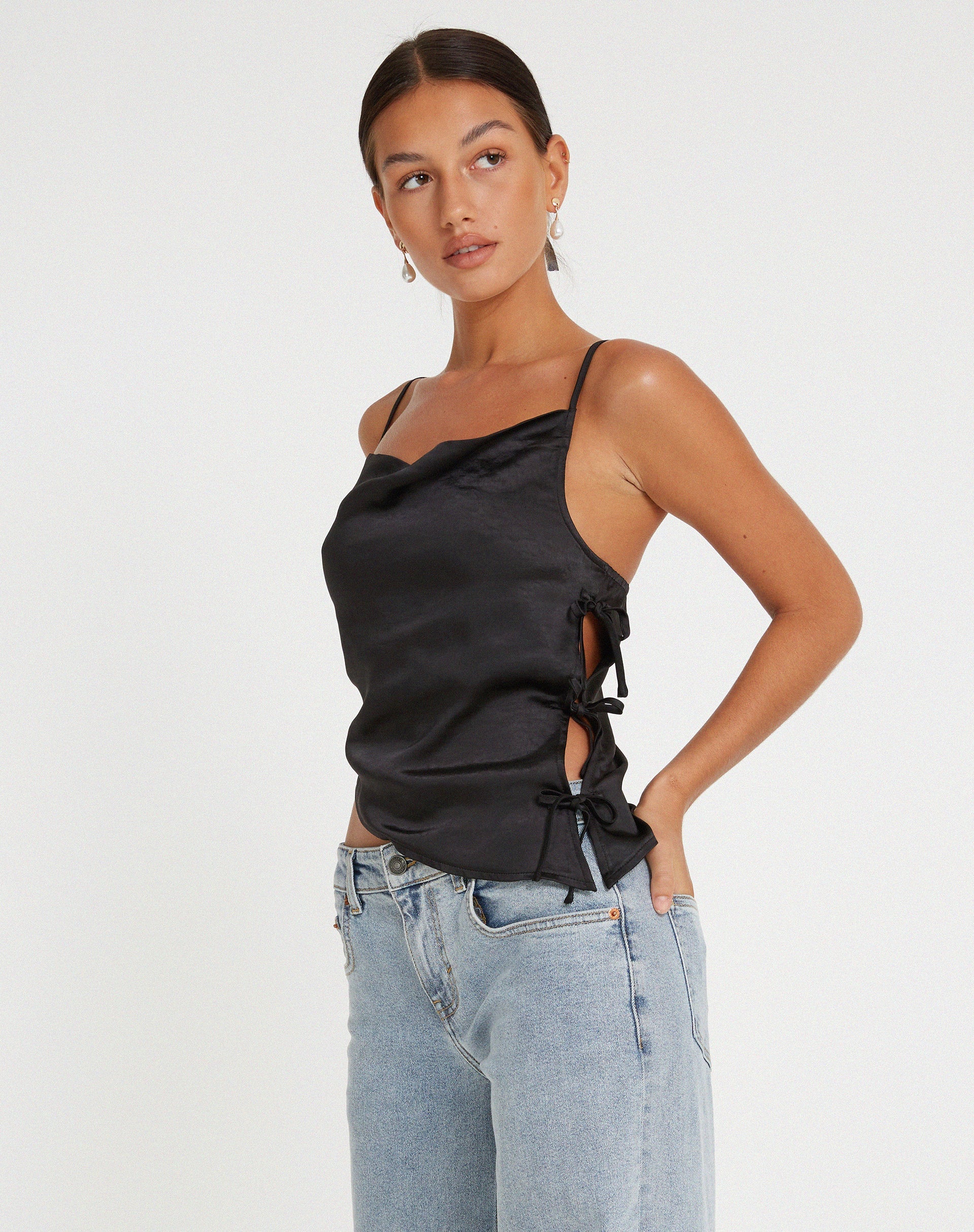 Bild von TIMBIS TOP SATIN BLACK