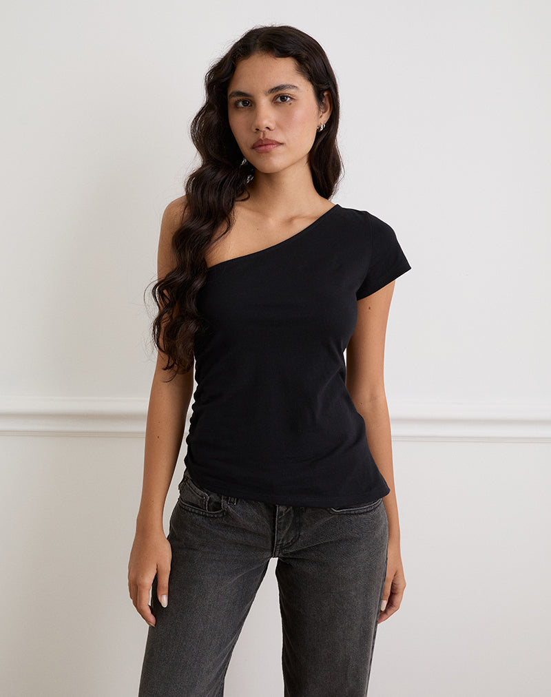 Tokiwa Asymmetric Shoulder Tee in Schwarz