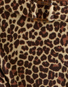 Rarer Leopard mit Gürtel
