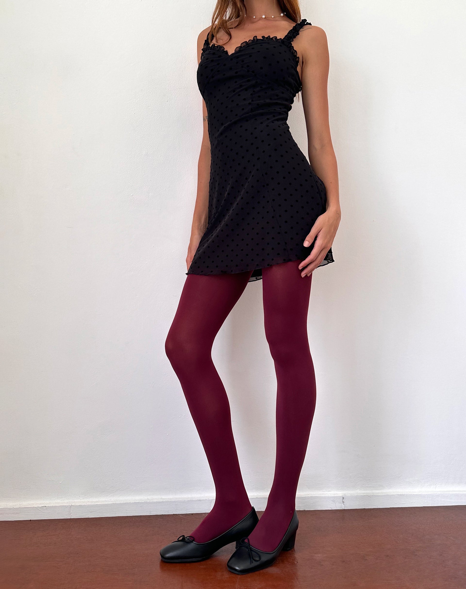Image of Trisha Minikleid in Polka Schwarz Flock