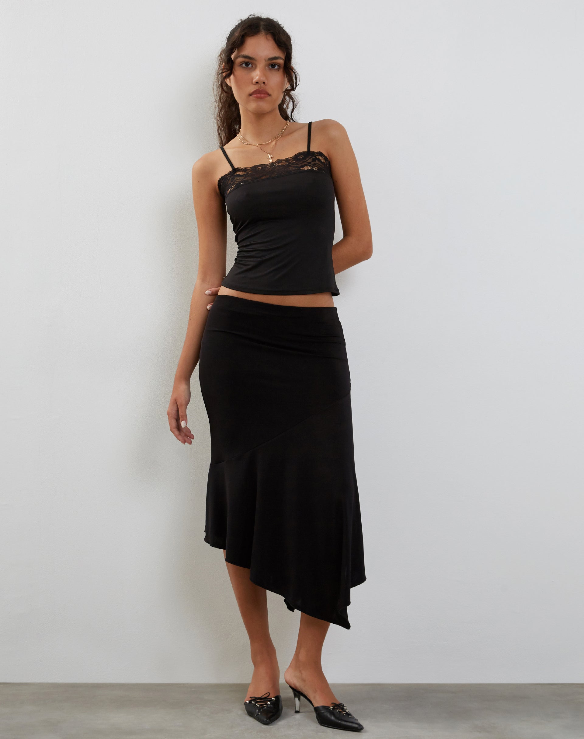 Bild von Tucci Vest Top in Slinky Lace Schwarz