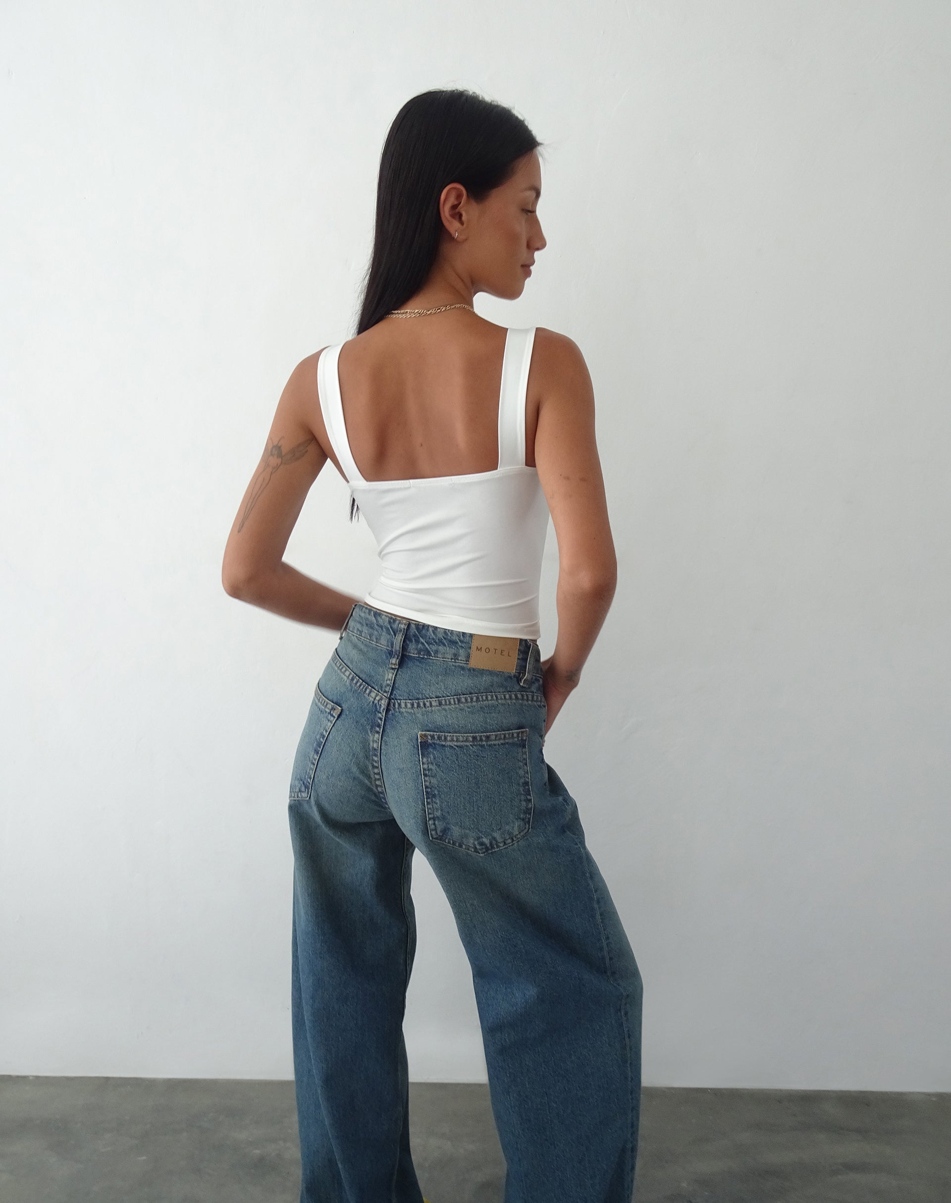 Bild von Ulani Crop Top in Elfenbein