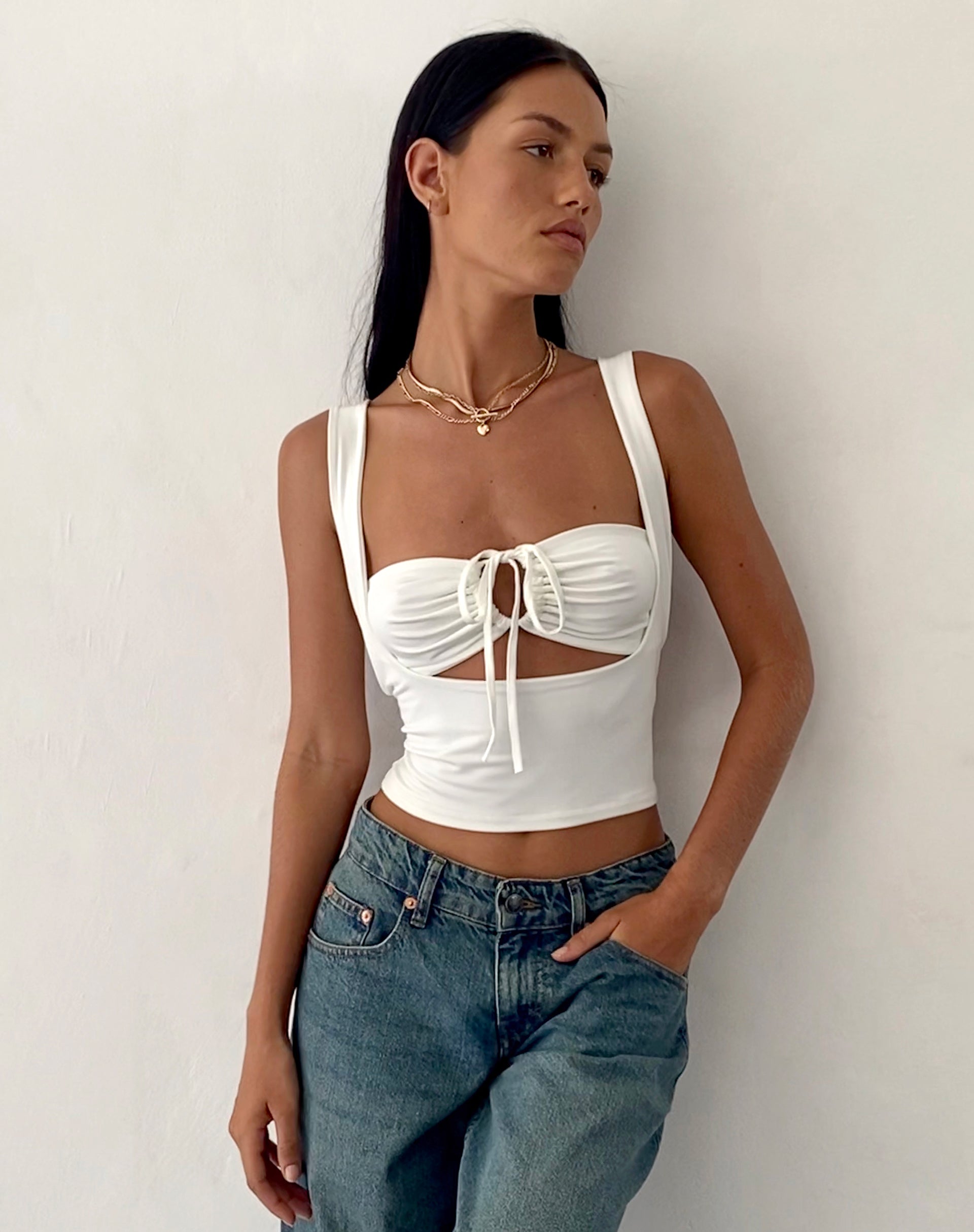Bild von Ulani Crop Top in Elfenbein