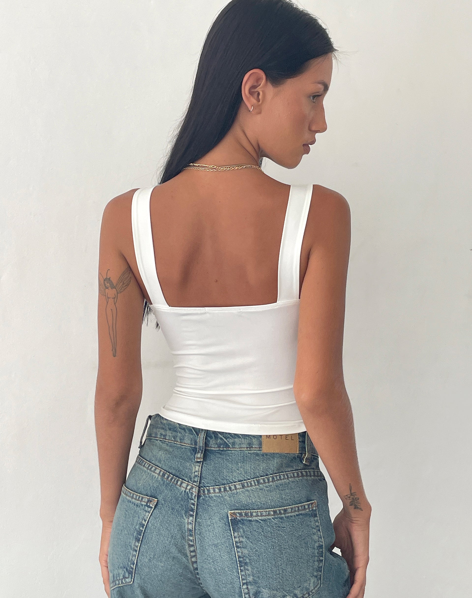 Bild von Ulani Crop Top in Elfenbein