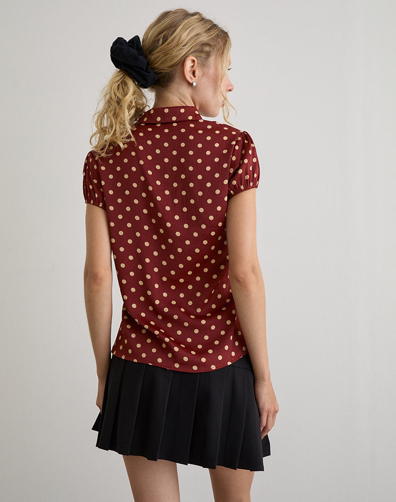Bild von Ulsan Fitted Shirt in Rot mit Polka-Print