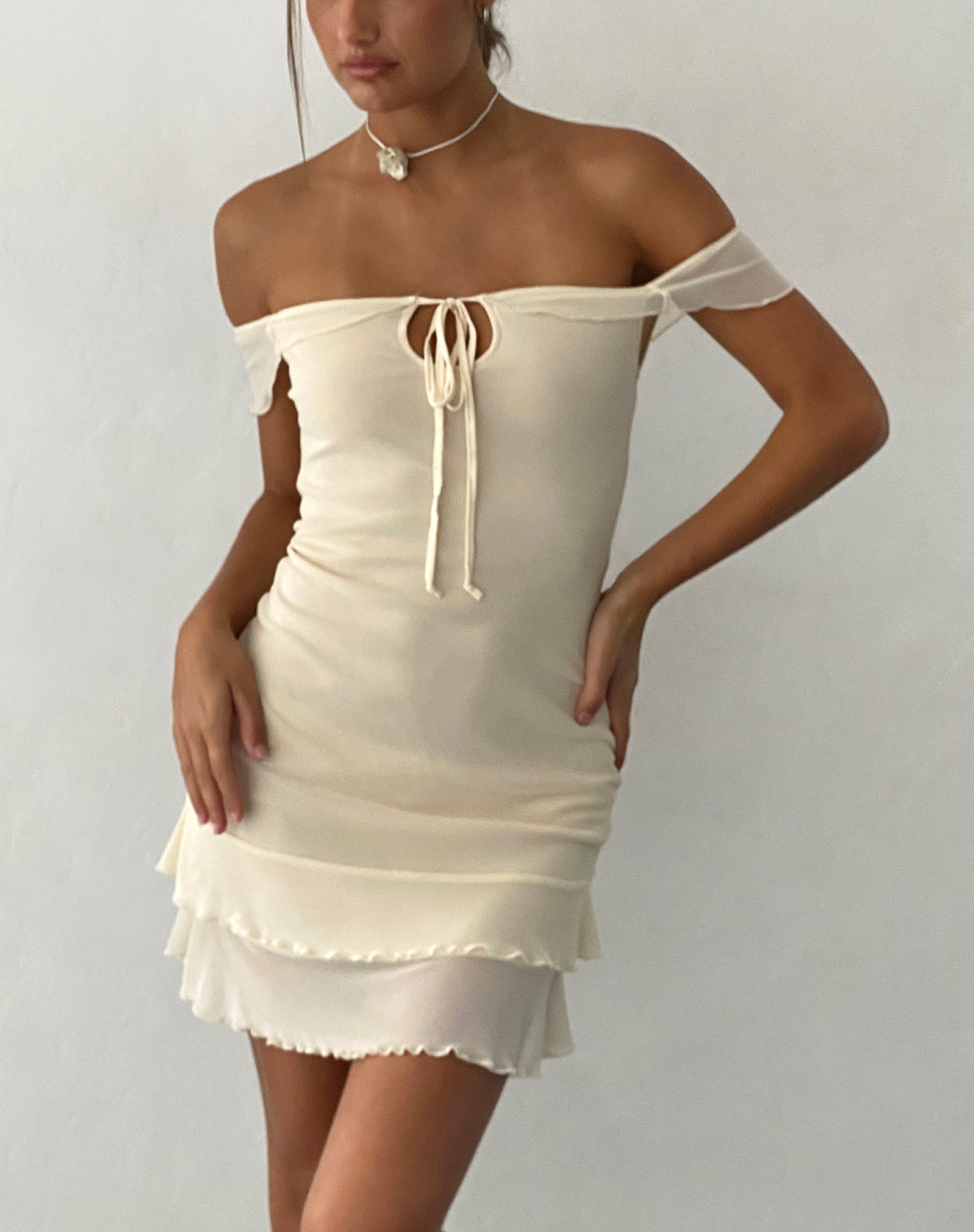 Image of Valory Bardot-Minikleid aus elfenbeinfarbenem Mesh